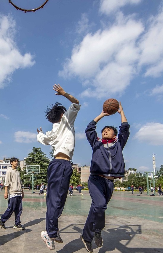 孔帕尼：定位球？我们有自己的优势，也会分析需要改进的地方